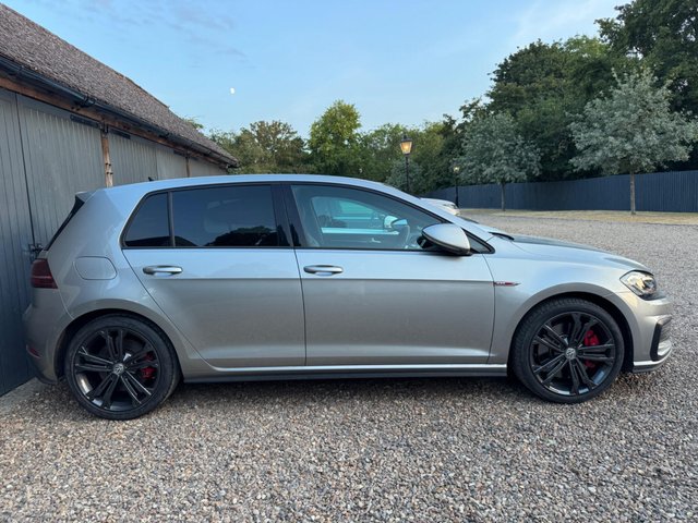 View our VOLKSWAGEN GOLF
