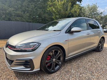 View our VOLKSWAGEN GOLF