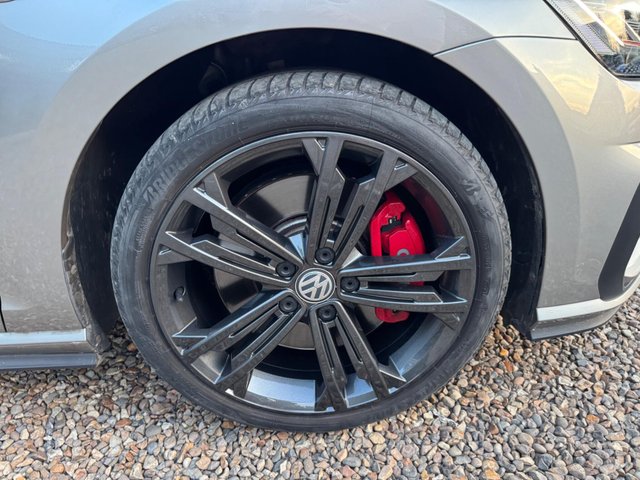 View our VOLKSWAGEN GOLF