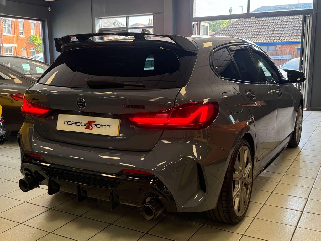 USED 2019 69 BMW 1 SERIES 2.0 M135i xDrive Auto 4WD 5dr FSH + HUD + HK + REVERSE CAM