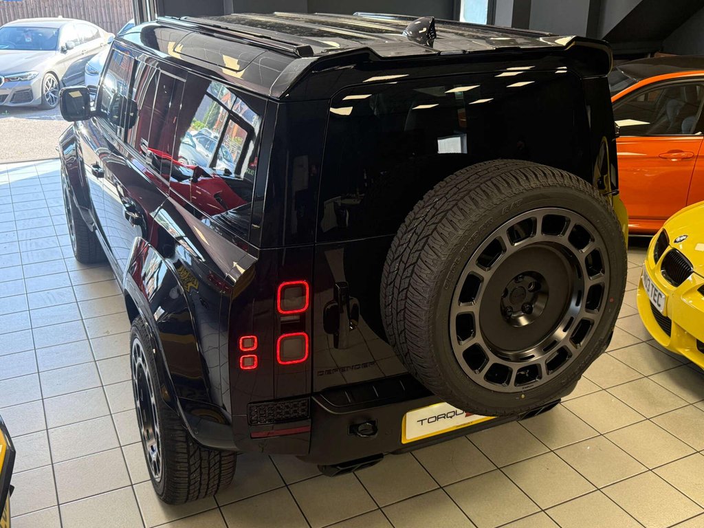USED 2026 26 LAND ROVER DEFENDER 3.0 Defender Hard Top X-Dynamic HSE D MHEV Automatic 4WD 5dr OCTA KIT + COMMERCIAL VAT