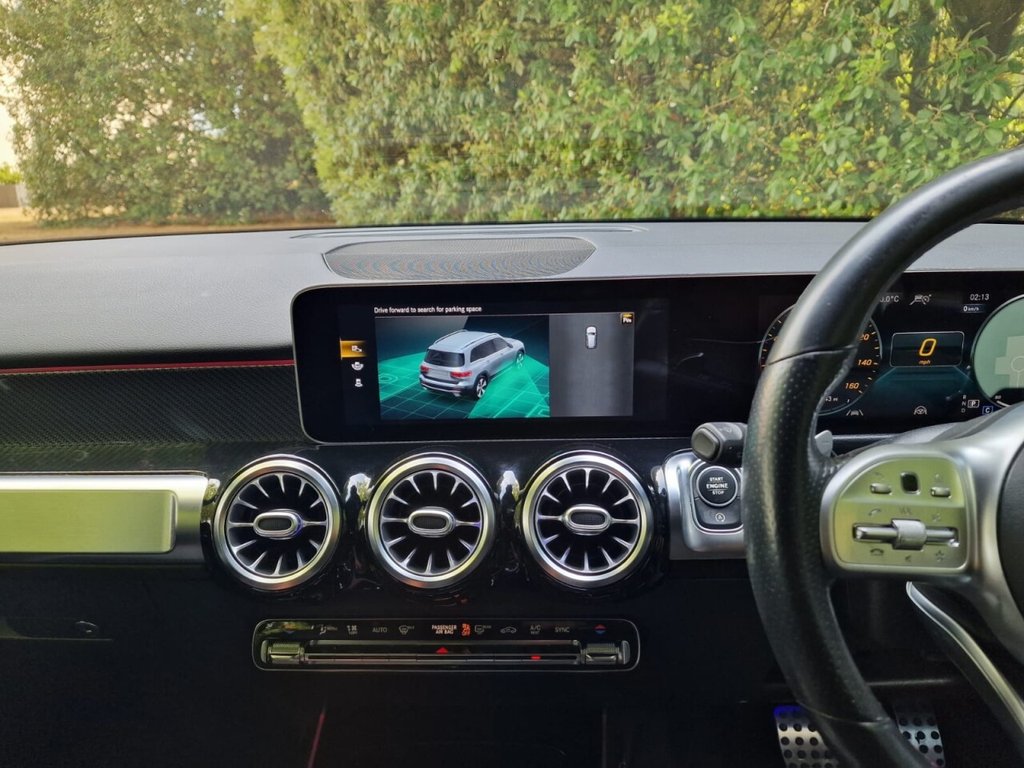 USED 2020 H MERCEDES-BENZ GLB 2.0 GLB220d AMG Line (Premium Plus) SUV 5dr Diesel 8G-DCT 4MATIC Euro 6 (s/s) (190 ps) FINANCE AVAILABLE