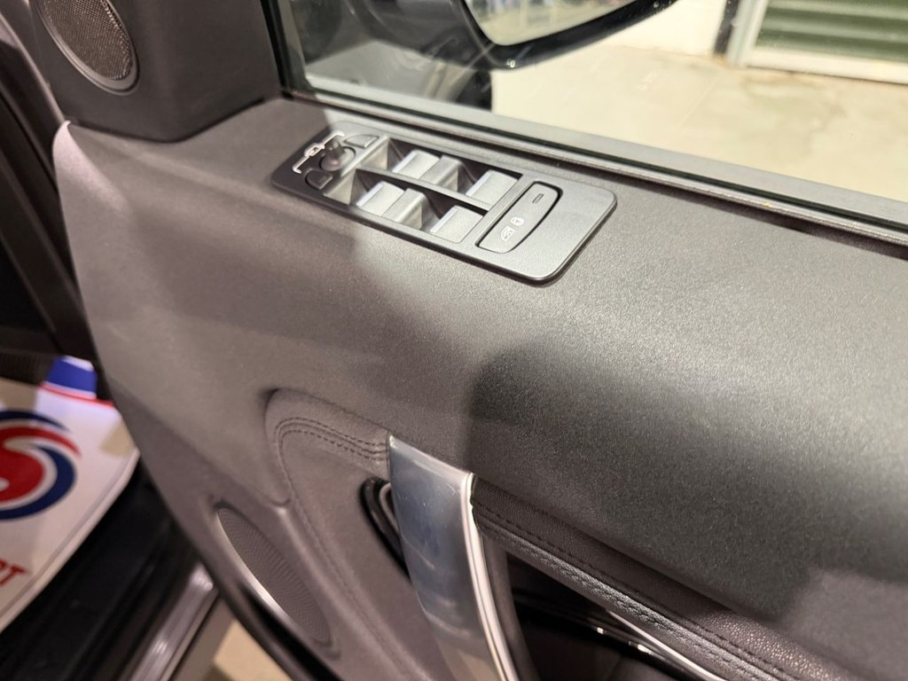 USED 2019 69 LAND ROVER DISCOVERY SPORT 2.0 D180 MHEV SE SUV 5dr Diesel Auto 4WD Euro 6 (s/s) (180 ps) 