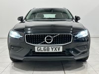 USED 2019 68 VOLVO V60 CROSS COUNTRY 2.0 D4 Auto AWD Euro 6 (s/s) 5dr Winter Pack - Black Leather
