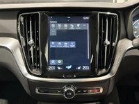 USED 2019 68 VOLVO V60 CROSS COUNTRY 2.0 D4 Auto AWD Euro 6 (s/s) 5dr Winter Pack - Black Leather