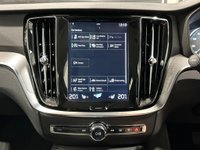 USED 2019 68 VOLVO V60 CROSS COUNTRY 2.0 D4 Auto AWD Euro 6 (s/s) 5dr Winter Pack - Black Leather
