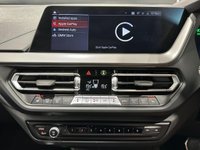 USED 2022 22 BMW 1 SERIES 1.5 118i M Sport (LCP) DCT Euro 6 (s/s) 5dr Auto -Sat Nav- Black Sapphire