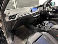 USED 2022 22 BMW 1 SERIES 1.5 118i M Sport (LCP) DCT Euro 6 (s/s) 5dr Auto -Sat Nav- Black Sapphire
