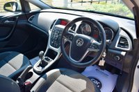 USED 2015 64 VAUXHALL ASTRA 1.4 16v Excite Hatchback 5dr Petrol Manual Euro 5 (100 ps) 2 OWNERS FROM NEW + LOW INSURNACE GROUP!