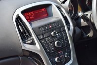 USED 2015 64 VAUXHALL ASTRA 1.4 16v Excite Hatchback 5dr Petrol Manual Euro 5 (100 ps) 2 OWNERS FROM NEW + LOW INSURNACE GROUP!