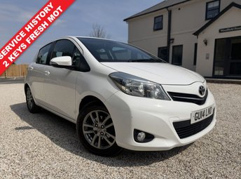2014 TOYOTA YARIS 1.33 Dual VVT-i Icon Plus Hatchback 5dr Petrol Manual Euro 5 (99 ps) £4999.00