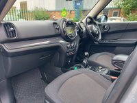 USED 2017 67 MINI COUNTRYMAN 2.0 Cooper D SUV 5dr Diesel Manual Euro 6 (s/s) (150 ps) ++ 1 FORMER KEEPER++