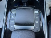 USED 2022 72 MERCEDES-BENZ GLB 1.3 GLB200 AMG Line (Premium Plus 2) 7G-DCT Euro 6 (s/s) 5dr Full MB S/H+Pan/Roof+CarPlay