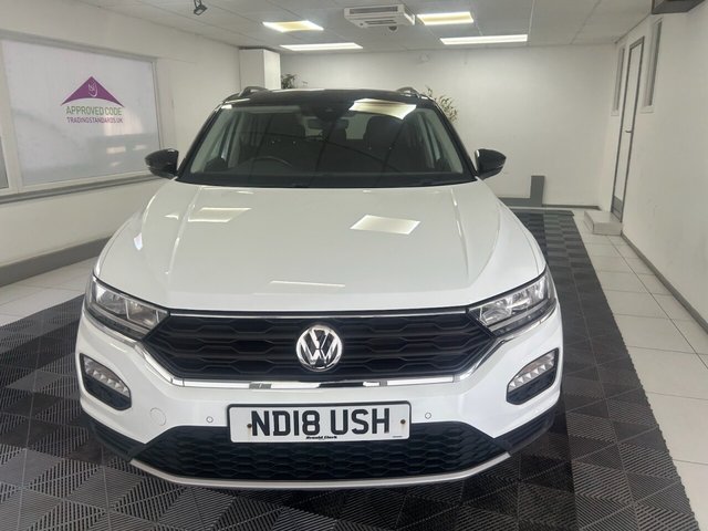 View our VOLKSWAGEN T-ROC