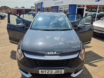 View our KIA SPORTAGE