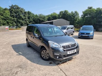 2019 PEUGEOT PARTNER TEPEE
