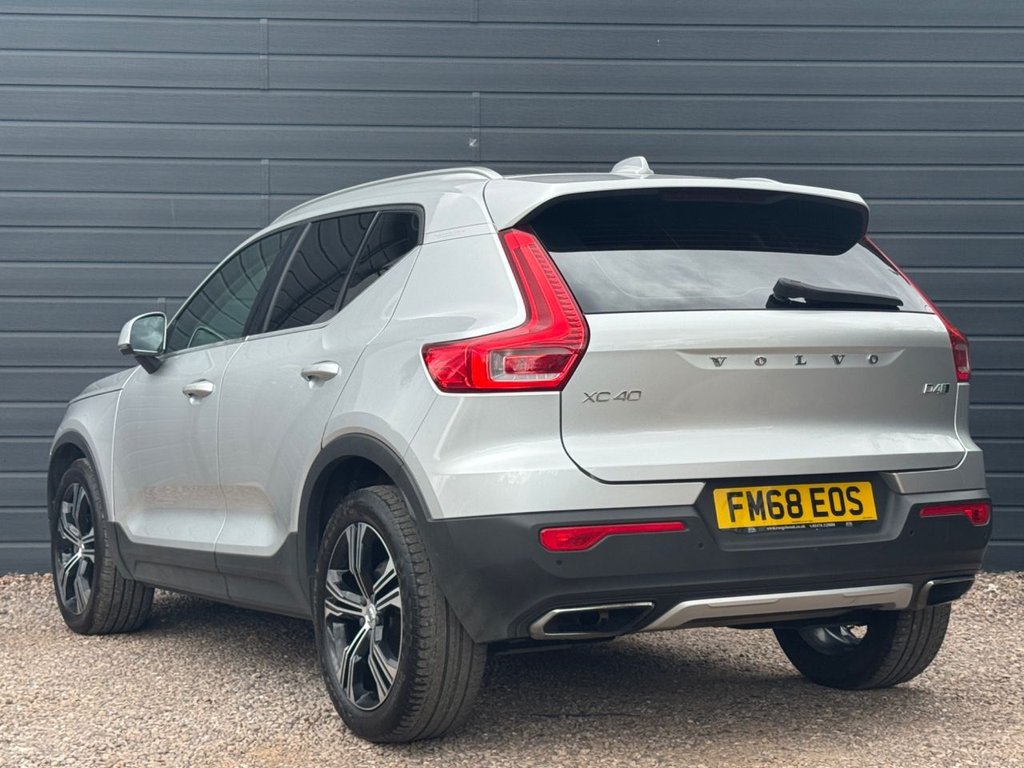 2019 Volvo XC40 — image 3