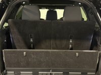 USED 2020 20 LAND ROVER DISCOVERY 3.0 SD V6 Landmark Edition SUV 5dr Diesel Auto 4WD Euro 6 (s/s) (306 ps) 