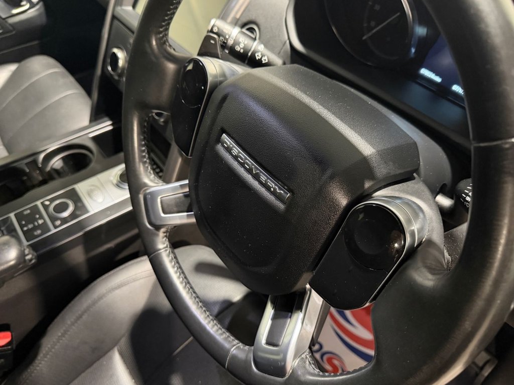 USED 2020 20 LAND ROVER DISCOVERY 3.0 SD V6 Landmark Edition SUV 5dr Diesel Auto 4WD Euro 6 (s/s) (306 ps) 
