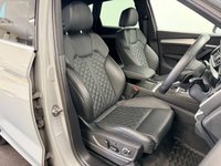 USED 2020 69 AUDI Q5 2.0 TFSIe 55 S-LINE COMPETITION PLUG-IN HYBRID S-TRONIC QUATTRO 14.1kWh 365 BHP + SAT NAV + ELEC HEATED SEATS SIX MONTH WARRANTY JULY 2027 MOT