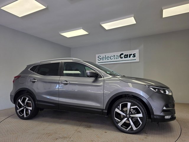 View our NISSAN QASHQAI