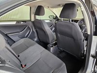USED 2014 14 VOLKSWAGEN JETTA 1.6 TDI BlueMotion Tech S Saloon 4dr Diesel Manual Euro 5 (s/s) (105 ps) 