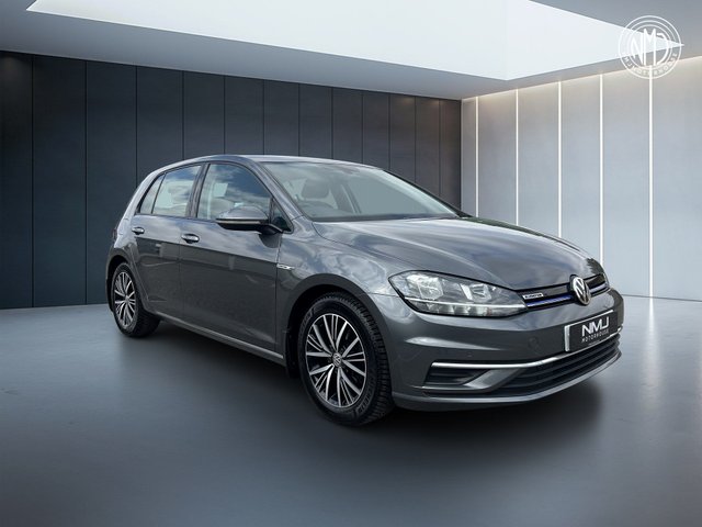 View our VOLKSWAGEN GOLF
