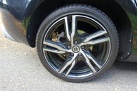 USED 2017 67 VOLVO V40 2.0 T3 R-Design Pro Hatchback 5dr Petrol Manual Euro 6 (s/s) (152 ps) Only 2 Owners From New
