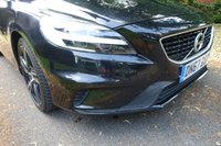 USED 2017 67 VOLVO V40 2.0 T3 R-Design Pro Hatchback 5dr Petrol Manual Euro 6 (s/s) (152 ps) Only 2 Owners From New