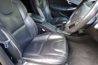 USED 2017 67 VOLVO V40 2.0 T3 R-Design Pro Hatchback 5dr Petrol Manual Euro 6 (s/s) (152 ps) Only 2 Owners From New