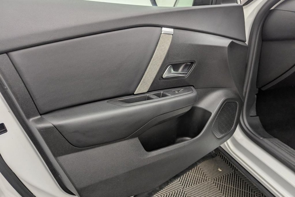 USED 2023 23 CITROEN C4 1.2 PureTech Sense Hatchback 5dr Petrol Manual Euro 6 (s/s) (100 ps) Car Play, Sensors, Cruise
