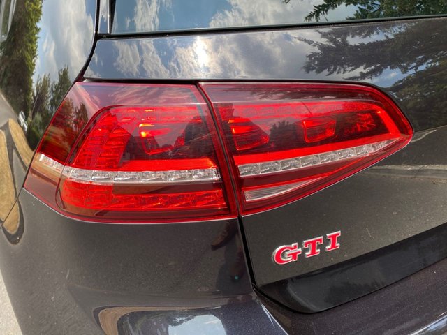 View our VOLKSWAGEN GOLF