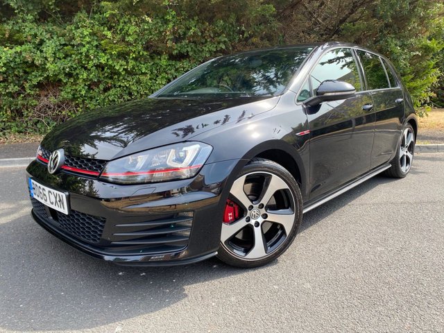 View our VOLKSWAGEN GOLF