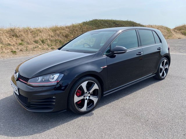 View our VOLKSWAGEN GOLF