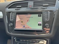 USED 2016 66 VOLKSWAGEN TIGUAN 2.0 TDI BlueMotion Tech SE Navigation DSG 4Motion Euro 6 (s/s) 5dr 