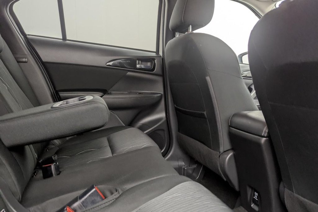 USED 2020 20 MITSUBISHI ECLIPSE CROSS 1.5T Dynamic SUV 5dr Petrol CVT Euro 6 (s/s) (163 ps) Bluetooth, Camera, 18" Alloys