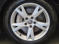 USED 2018 18 AUDI A4 AVANT 2.0 TDI ultra Sport Estate 5dr Diesel S Tronic Euro 6 (s/s) (190 ps) 