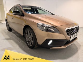 2015 VOLVO V40 CROSS COUNTRY 2.0 D3 Lux Nav Hatchback 5dr Diesel Manual Euro 5 (s/s) (150 ps) £8000.00