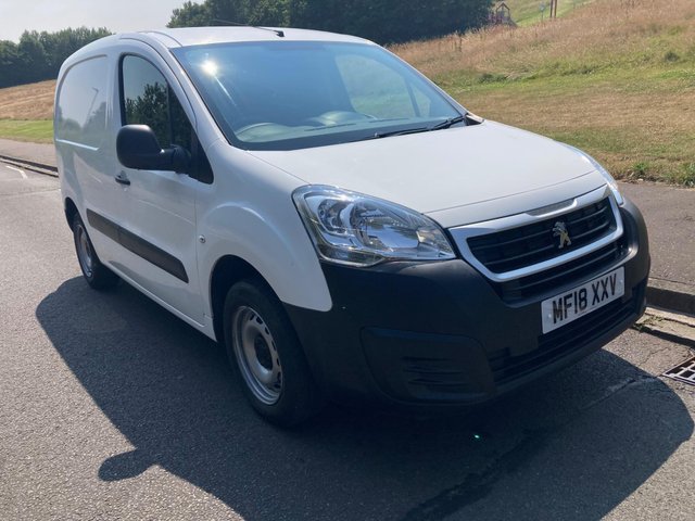 View our PEUGEOT PARTNER