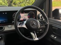 USED 2025 75 MERCEDES-BENZ V CLASS 2.0 V300d Premium MPV 5dr Diesel G-Tronic+ Euro 6 (s/s) (8 Seat, Extra Long) (237 ps) 
