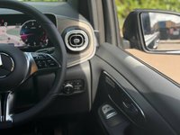 USED 2025 75 MERCEDES-BENZ V CLASS 2.0 V300d Premium MPV 5dr Diesel G-Tronic+ Euro 6 (s/s) (8 Seat, Extra Long) (237 ps) 