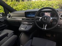 USED 2025 75 MERCEDES-BENZ V CLASS 2.0 V300d Premium MPV 5dr Diesel G-Tronic+ Euro 6 (s/s) (8 Seat, Extra Long) (237 ps) 