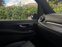 USED 2025 75 MERCEDES-BENZ V CLASS 2.0 V300d Premium MPV 5dr Diesel G-Tronic+ Euro 6 (s/s) (8 Seat, Extra Long) (237 ps) 