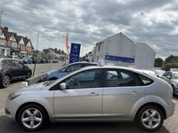 USED 2011 11 FORD FOCUS 1.6 Zetec Hatchback 5dr Petrol Manual (161 g/km, 99 bhp) 