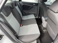 USED 2011 11 FORD FOCUS 1.6 Zetec Hatchback 5dr Petrol Manual (161 g/km, 99 bhp) 