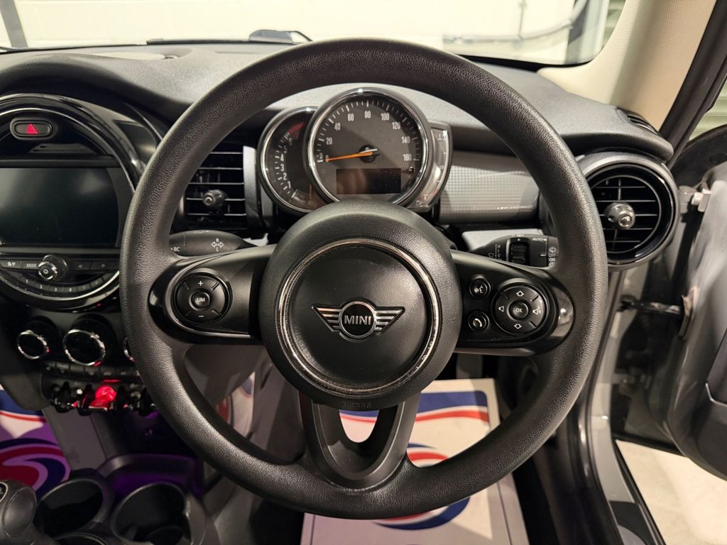USED 2019 69 MINI HATCH 1.5 Cooper Classic Hatchback 3dr Petrol Manual Euro 6 (s/s) (136 ps) 