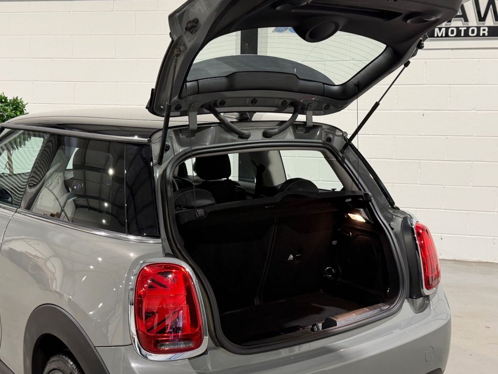 USED 2019 69 MINI HATCH 1.5 Cooper Classic Hatchback 3dr Petrol Manual Euro 6 (s/s) (136 ps) 