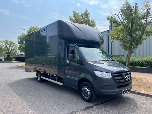 View our MERCEDES-BENZ SPRINTER