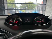 USED 2015 15 PEUGEOT 308 1.6 THP Feline Hatchback 5dr Petrol Manual Euro 5 (156 ps) Panoramic roof - 2 Keys - FSH