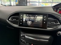 USED 2015 15 PEUGEOT 308 1.6 THP Feline Hatchback 5dr Petrol Manual Euro 5 (156 ps) Panoramic roof - 2 Keys - FSH